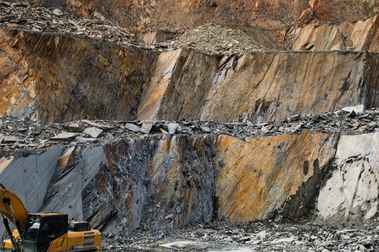 資源開采與礦山開采 發(fā)展、挑戰(zhàn)與可持續(xù)之路